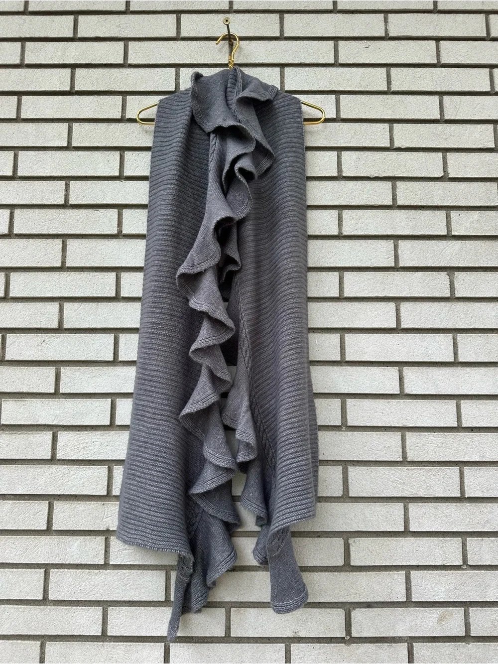 Lauren Ralph Lauren Ruffle Knit Scarf Wrap Shawl Heather Gray Soft Cozy